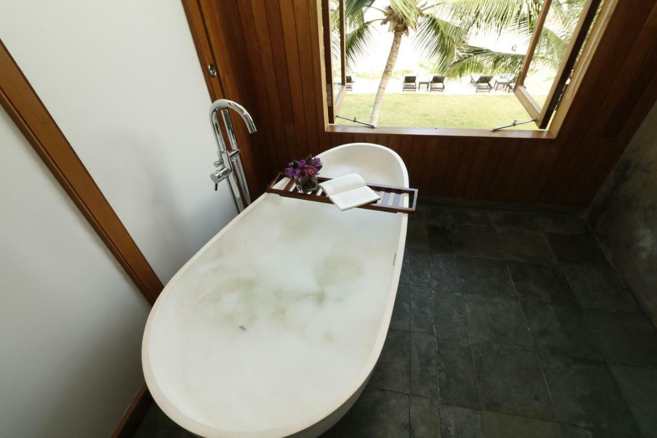 Ubuntu Beach Villas By Reveal Мириса Екстериор снимка